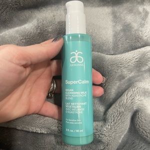 Arbonne SuperCalm Vegan Cleansing Milk with Agastache Blend 3fl oz NWT